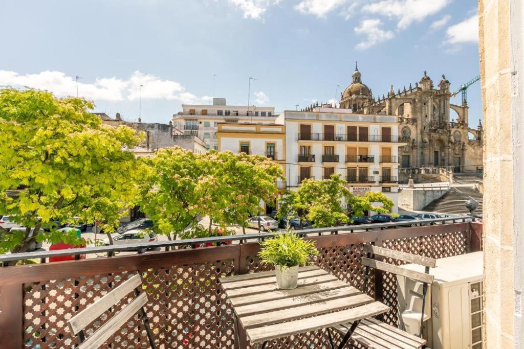 Catedral Suites Jerez Jerez de la Frontera Bagian luar foto
