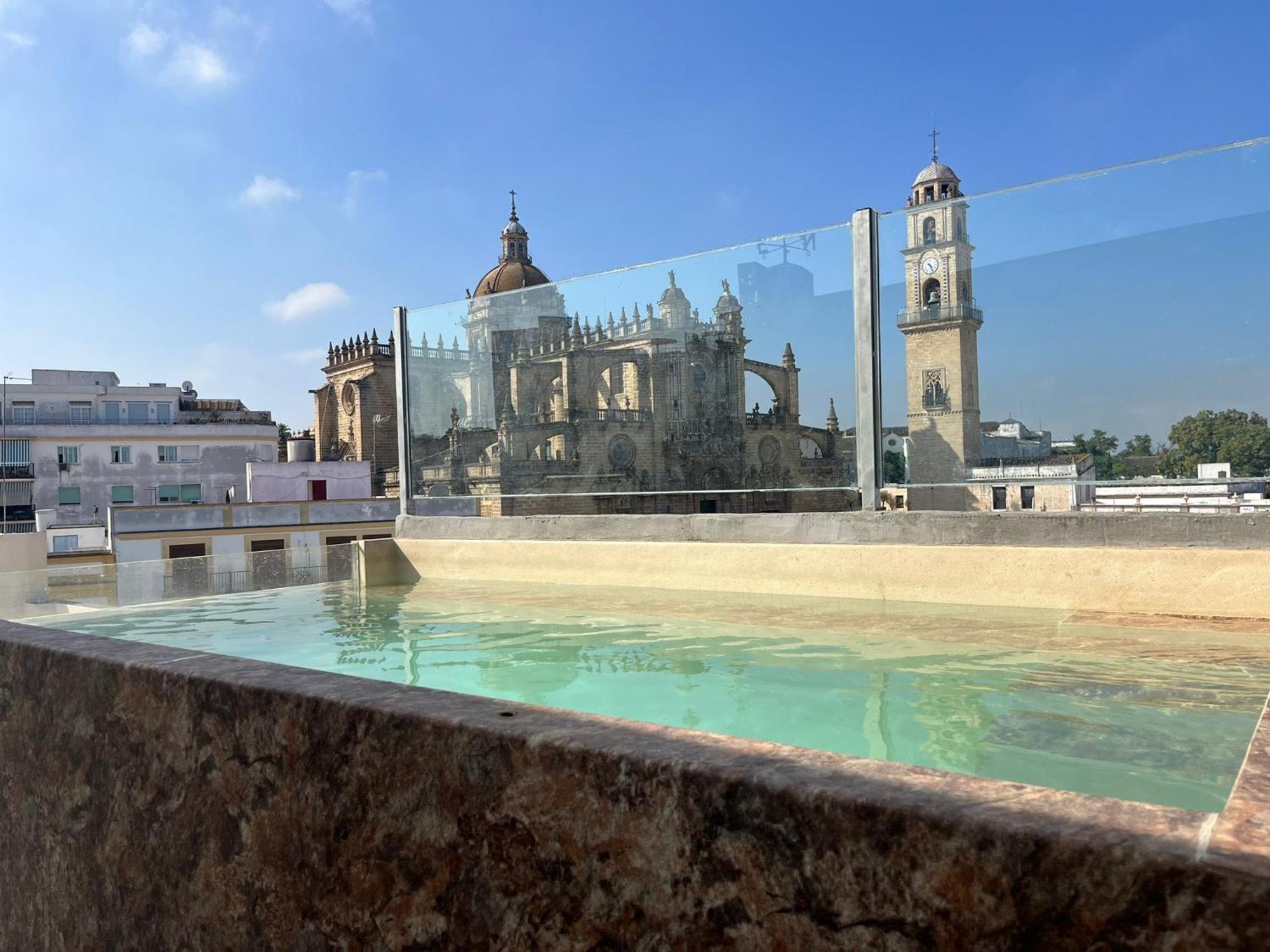 Catedral Suites Jerez Jerez de la Frontera Bagian luar foto